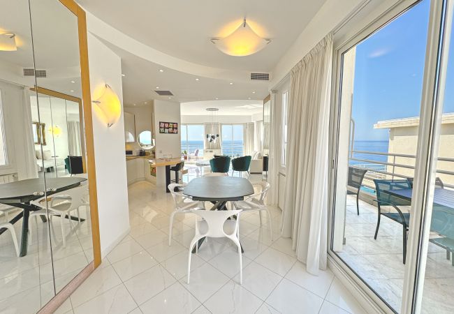 Apartment in Nice - Sea Front Penthouse Côte d'Azur Apartment in Nice - Sea Front Penthouse Côte d'Azur