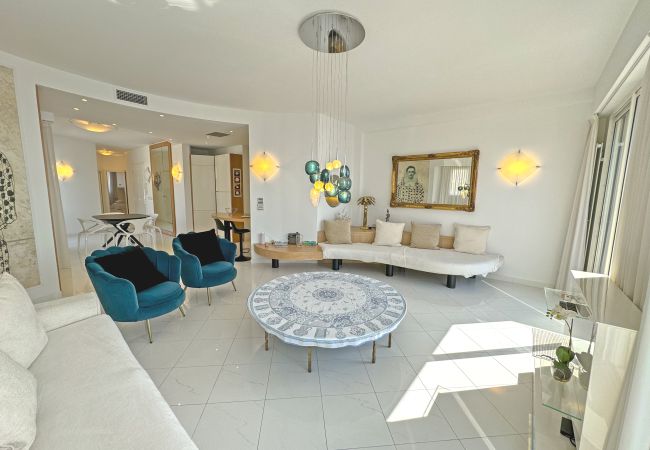 Apartment in Nice - Sea Front Penthouse Côte d'Azur Apartment in Nice - Sea Front Penthouse Côte d'Azur
