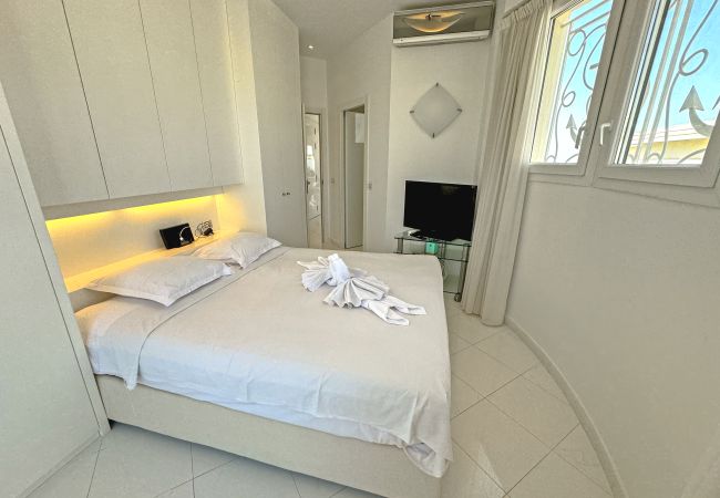 Apartment in Nice - Sea Front Penthouse Côte d'Azur Apartment in Nice - Sea Front Penthouse Côte d'Azur