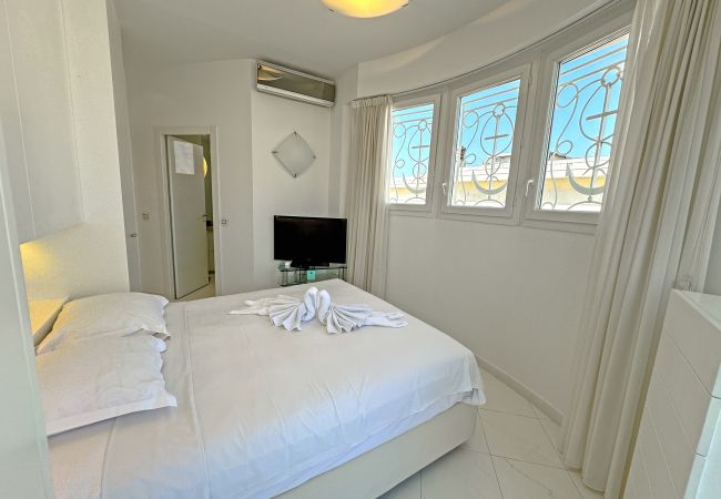 Apartment in Nice - Sea Front Penthouse Côte d'Azur Apartment in Nice - Sea Front Penthouse Côte d'Azur