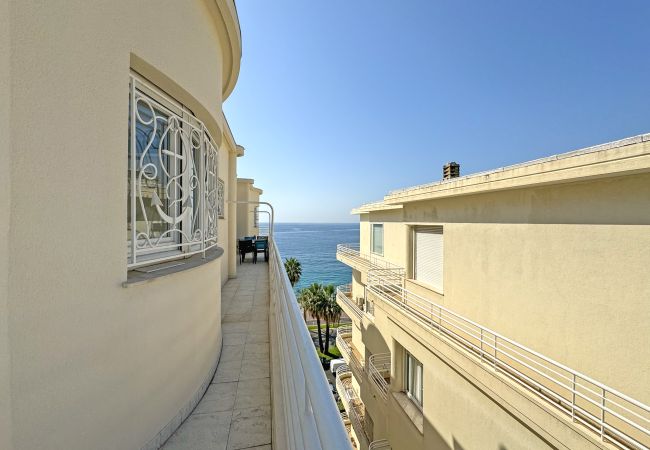 Apartment in Nice - Sea Front Penthouse Côte d'Azur Apartment in Nice - Sea Front Penthouse Côte d'Azur
