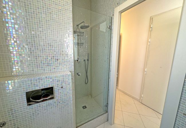 Apartment in Nice - Sea Front Penthouse Côte d'Azur Apartment in Nice - Sea Front Penthouse Côte d'Azur