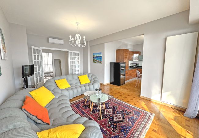 Apartment in Nice - Cosy Cariatides Condo Promenade Apartment in Nice - Cosy Cariatides Condo Promenade