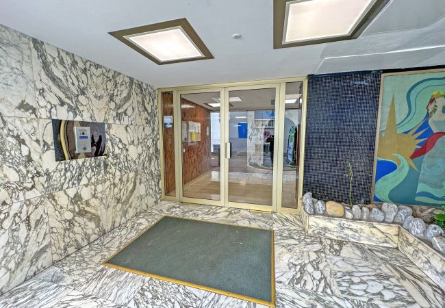 Apartment in Nice - Sea Front Holiday Saphir Apartment in Nice - Sea Front Holiday Saphir