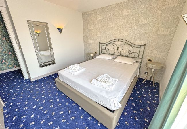 Apartment in Nice - Panoramic Pebbles Azur Apartment in Nice - Panoramic Pebbles Azur
