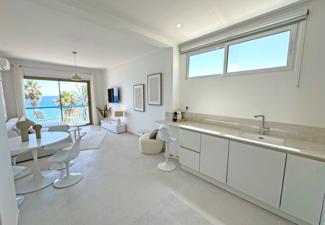 Apartment in Nice - Nice Seaview Loft Promenade Apartment in Nice - Nice Seaview Loft Promenade