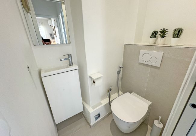 Apartment in Nice - Nice Seaview Loft Promenade Apartment in Nice - Nice Seaview Loft Promenade