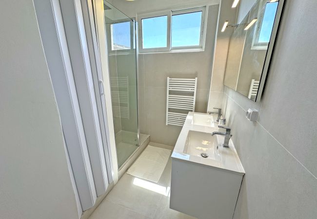 Apartment in Nice - Nice Seaview Loft Promenade Apartment in Nice - Nice Seaview Loft Promenade