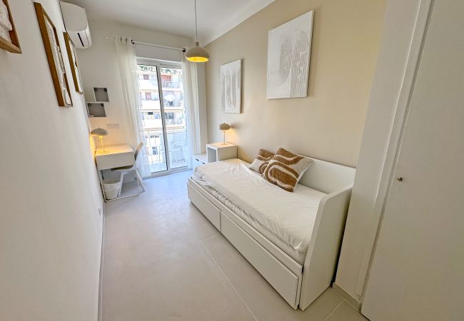 Apartment in Nice - Nice Seaview Loft Promenade Apartment in Nice - Nice Seaview Loft Promenade