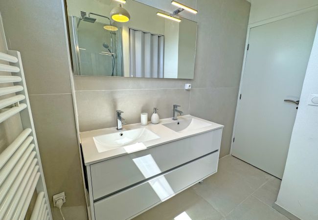 Apartment in Nice - Nice Seaview Loft Promenade Apartment in Nice - Nice Seaview Loft Promenade