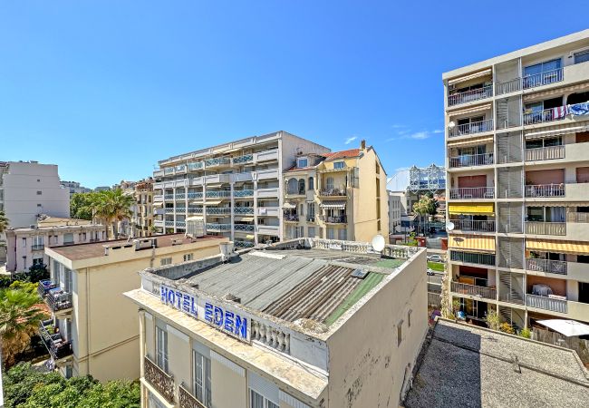 Apartment in Nice - Nice Seaview Loft Promenade Apartment in Nice - Nice Seaview Loft Promenade