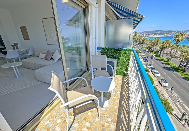 Apartment in Nice - Nice Seaview Loft Promenade Apartment in Nice - Nice Seaview Loft Promenade