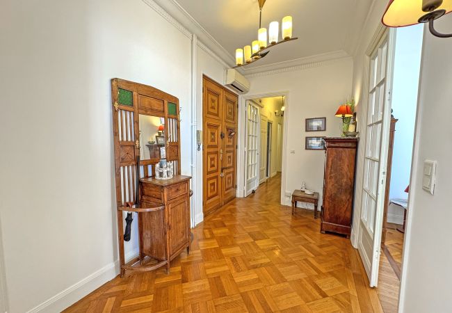 Apartment in Nice - Belle Époque Azur Promenade Nice Apartment in Nice - Belle Époque Azur Promenade Nice