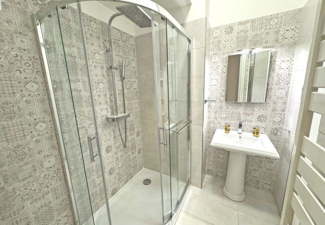 Appartement à Nice - ROCAMARE PROMENADE Appartement à Nice - ROCAMARE PROMENADE