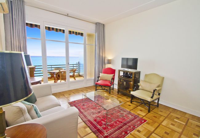 Appartement à Nice - BEACHSIDE SUITE PANORAMIC PROMENADE Appartement à Nice - BEACHSIDE SUITE PANORAMIC PROMENADE