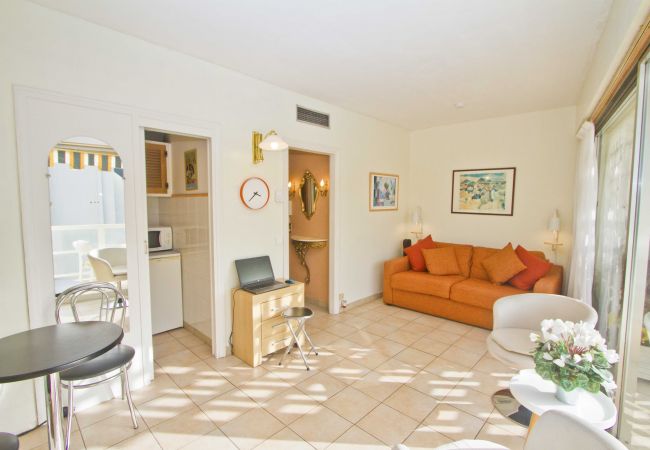 Studio à Nice - ROYAL STUDIO PROMENADE Studio à Nice - ROYAL STUDIO PROMENADE