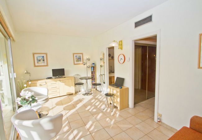 Studio à Nice - ROYAL STUDIO PROMENADE Studio à Nice - ROYAL STUDIO PROMENADE