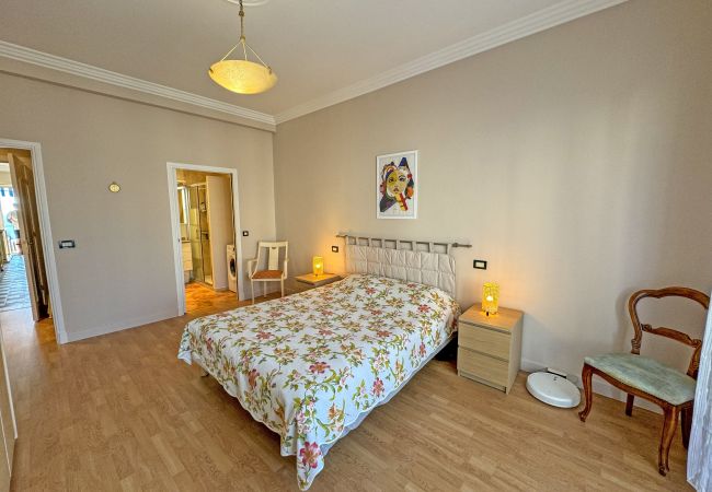 Appartement à Nice - Cosy Sea Front Apartment Nice France Appartement à Nice - Cosy Sea Front Apartment Nice France