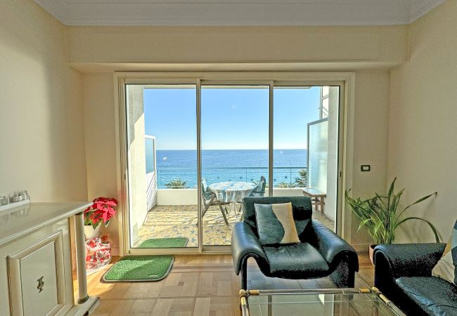Appartement à Nice - Cosy Sea Front Apartment Nice France Appartement à Nice - Cosy Sea Front Apartment Nice France