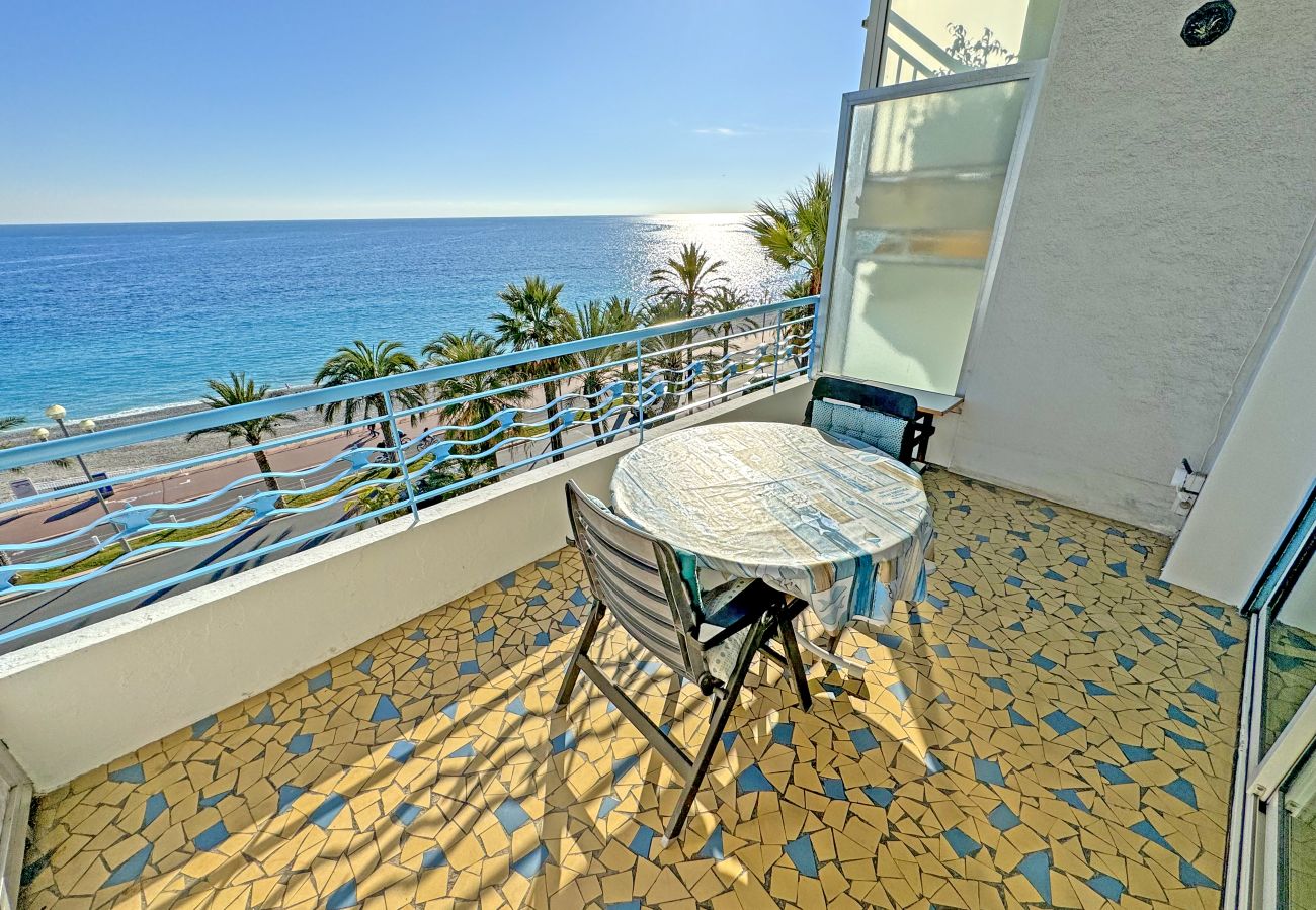 Appartement à Nice - Cosy Sea Front Apartment Nice France