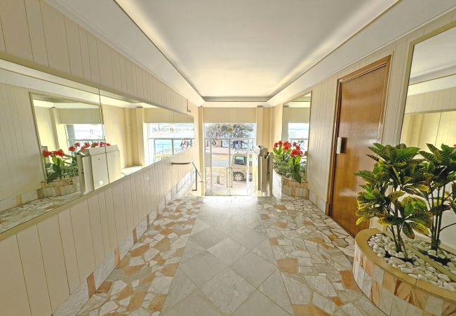 Appartement à Nice - Exceptional Sea Front Suite Nice France Appartement à Nice - Exceptional Sea Front Suite Nice France
