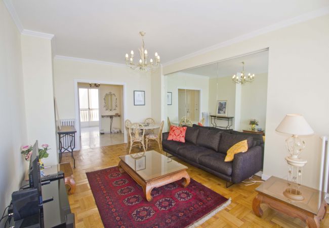 Апартаменты на Nice - CARIATIDES PROMENADE SEA VIEW Апартаменты на Nice - CARIATIDES PROMENADE SEA VIEW