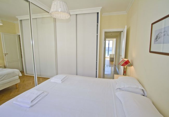 Апартаменты на Nice - CARIATIDES PROMENADE SEA VIEW Апартаменты на Nice - CARIATIDES PROMENADE SEA VIEW