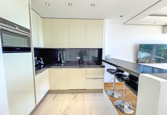 Квартира-студия на Nice - CARIATIDES STUDIO PROMENADE Квартира-студия на Nice - CARIATIDES STUDIO PROMENADE