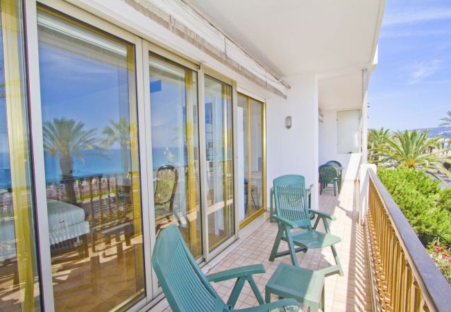 Апартаменты на Nice - ORIENT & SEA Апартаменты на Nice - ORIENT & SEA