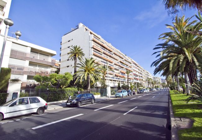 Квартира-студия на Nice - COSY SEAFRONT STUDIO Квартира-студия на Nice - COSY SEAFRONT STUDIO