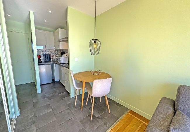 Квартира-студия на Nice - SUFFREN BEACH Квартира-студия на Nice - SUFFREN BEACH