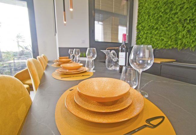 Апартаменты на Nice - LUXURY GARDEN JACUZZI PROMENADE Апартаменты на Nice - LUXURY GARDEN JACUZZI PROMENADE