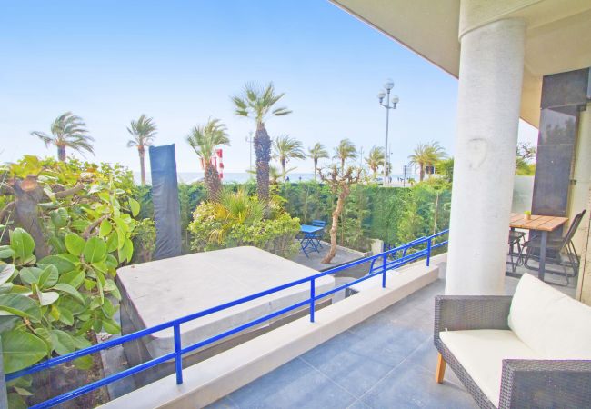 Апартаменты на Nice - LUXURY GARDEN JACUZZI PROMENADE Апартаменты на Nice - LUXURY GARDEN JACUZZI PROMENADE