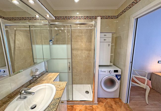 Апартаменты на Nice - Cosy Sea Front Apartment Nice France Апартаменты на Nice - Cosy Sea Front Apartment Nice France