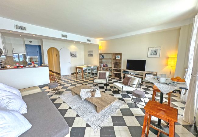 Апартаменты на Nice - Exceptional Sea Front Suite Nice France Апартаменты на Nice - Exceptional Sea Front Suite Nice France