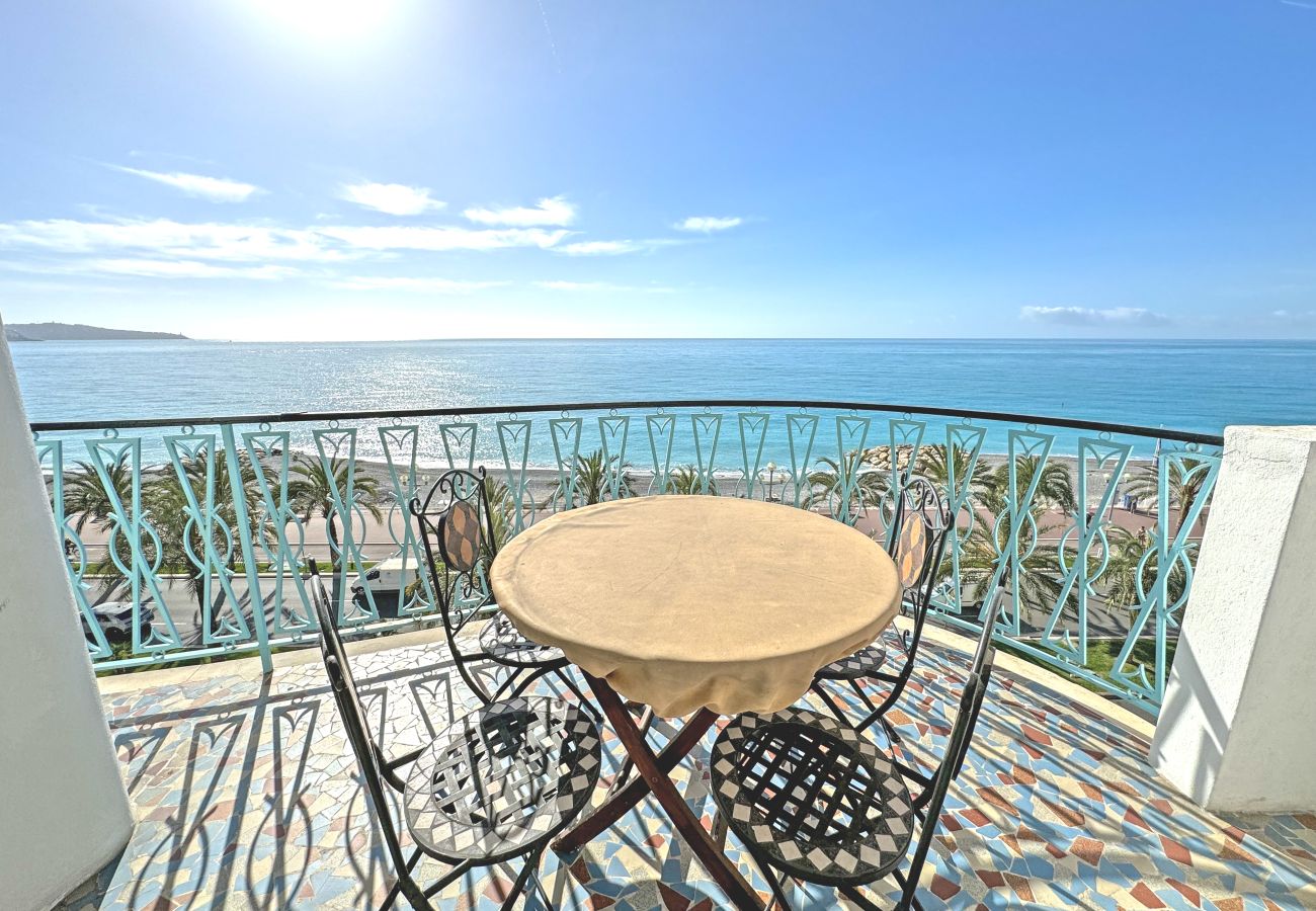 Апартаменты на Ницца / Nice - Waterfront home with stunning panoramic outlook