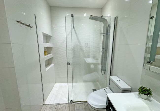 Апартаменты на Nice - Gorgeous Oceanfront Apartment Promenade Апартаменты на Nice - Gorgeous Oceanfront Apartment Promenade