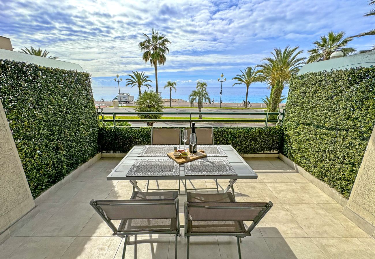 Апартаменты на Ницца / Nice - Gorgeous Oceanfront Apartment Promenade