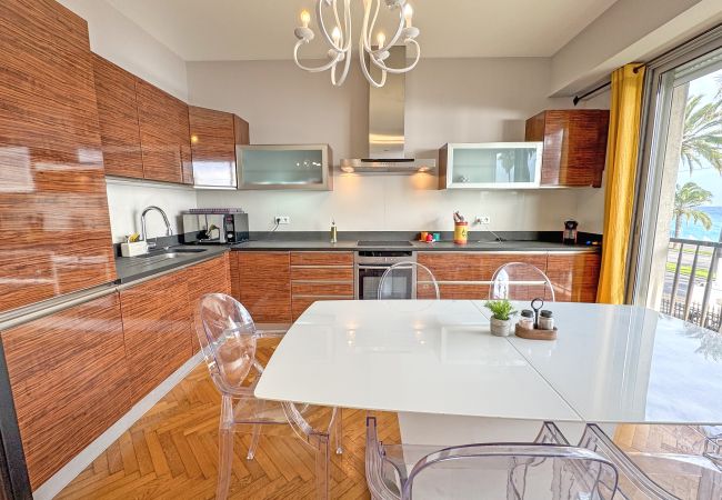 Апартаменты на Nice - Cosy Cariatides Condo Promenade Апартаменты на Nice - Cosy Cariatides Condo Promenade